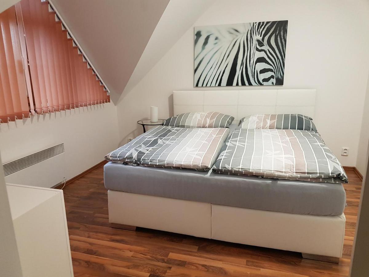 Apartman V Aleji Slavkov u Brna Eksteriør bilde